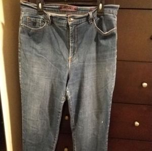 Gloria Vanderbilt 'Amanda' women's jeans